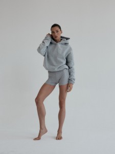 bluza-z-kapturem-cropped-SMOOTH-COTTON-grey_3.jpg
