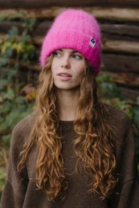 Czapka Jungmob 2025 Moher Fluffy Electric Pink