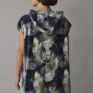 Poncho ION 2026 Core Lumen Water