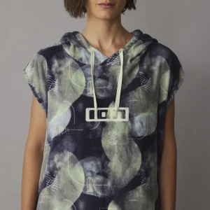 Poncho ION 2026 Core Lumen Water