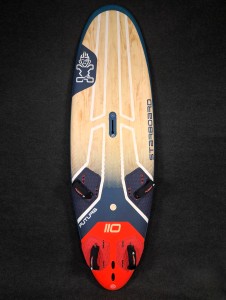 2025-Starboard-Futura-Wood-Sandwich-0151-1280x853.webp