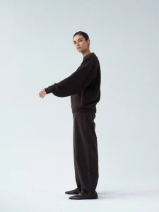 Sweter MUUV.  Conscious Stories Dark Choco