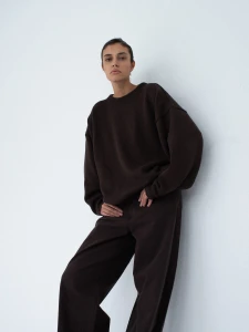 Sweter MUUV.  Conscious Stories Dark Choco
