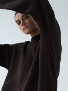 Sweter MUUV.  Conscious Stories Dark Choco
