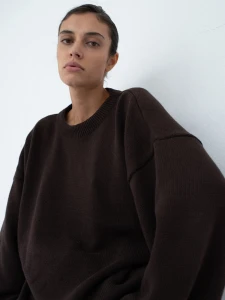 Sweter MUUV.  Conscious Stories Dark Choco