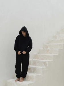 Bluza MUUV.  Cropped Smooth Cotton Black