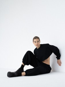 Bluza MUUV. Ov Cropped Le Pump Black