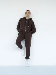 Spodnie MUUV. Slim Fit Le Pump Coca Brown
