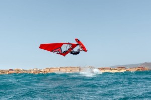 Żagiel Severne 2023 Freek Red