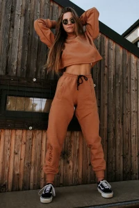 Bluza Jungmob 2024 Crop Top Camel