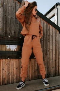 Bluza Jungmob 2024 Crop Top Camel