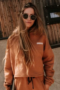 Bluza Jungmob 2024 Crop Top Camel