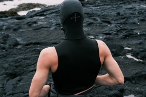 Docieplacz ION 2024 Neo Top Hooded Vest 3/2 Bk