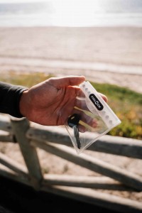 D11100A-F0000 (TTT)-FIDLOCK-HERMETIC-drybagmini_Portugal-Surfen(47).jpg