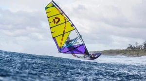 DUOTONE-Windsurf_2025_UltraFreewave_SLS_Gallery02.webp