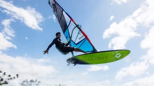 DUOTONE-Windsurf_2025_UltraFreewave_SLS_Gallery03.webp