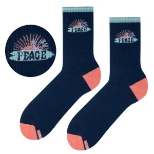 Dlugie-granatowe-skarpetki-SURF-model-PEACE-kolorowe-skarpetki-z-napisem-2.jpg