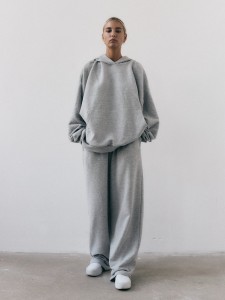 spodnie-dresowe-le-pump-grey-07-e1728569628354.jpg